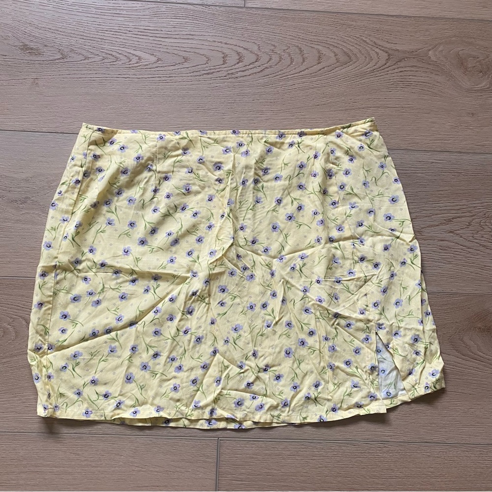 Motel Rocks Yellow Floral Mini Skirt with Slit - Picture 2 of 3